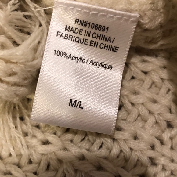 On the Road Oversized Fringe Sweater - Picture 8 of 8